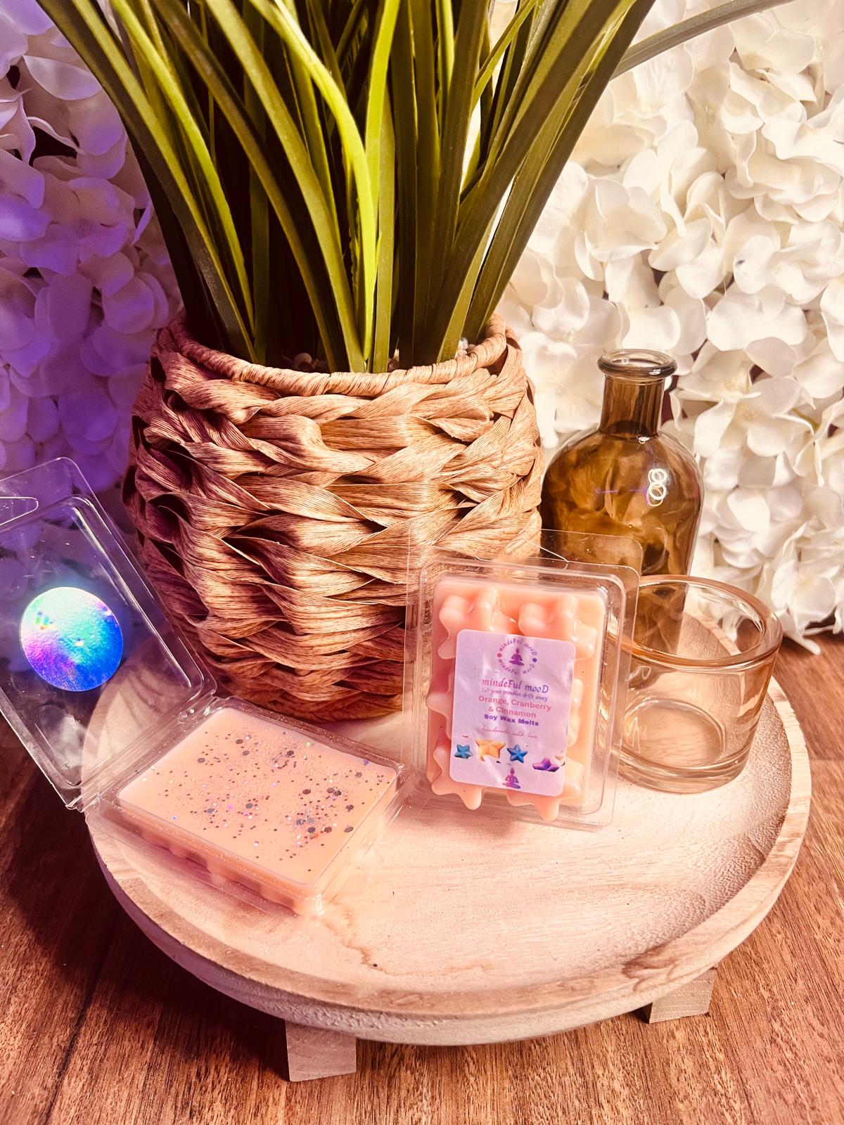 Handmade Cranberry & Cinnamon Soy Wax Star Clamshell