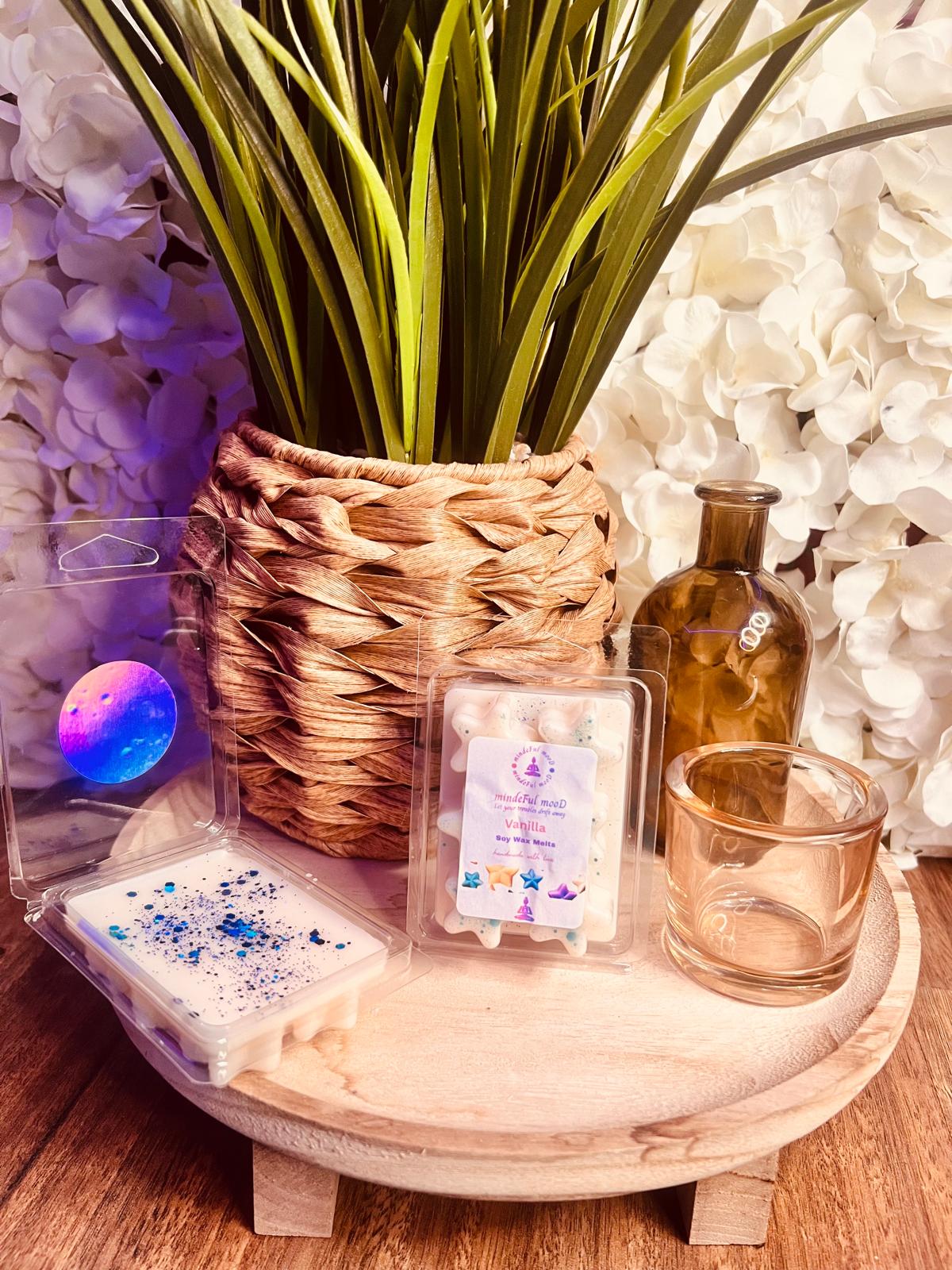 Handmade Vanilla Soy Wax Star Clamshell
