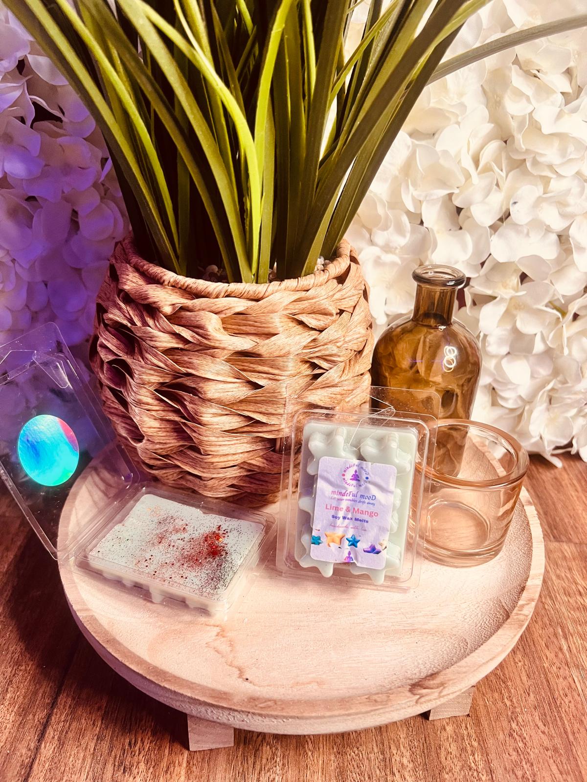 Handmade Lime & Mango Soy Wax Star Clamshell