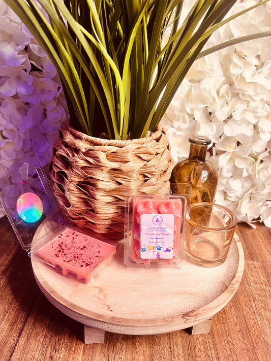 Handmade  Strawberry Delight Soy Wax Star Clamshell