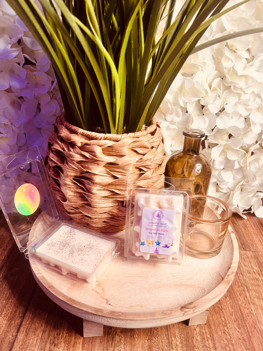 Handmade Winter In Paris Soy Wax Star Clamshell